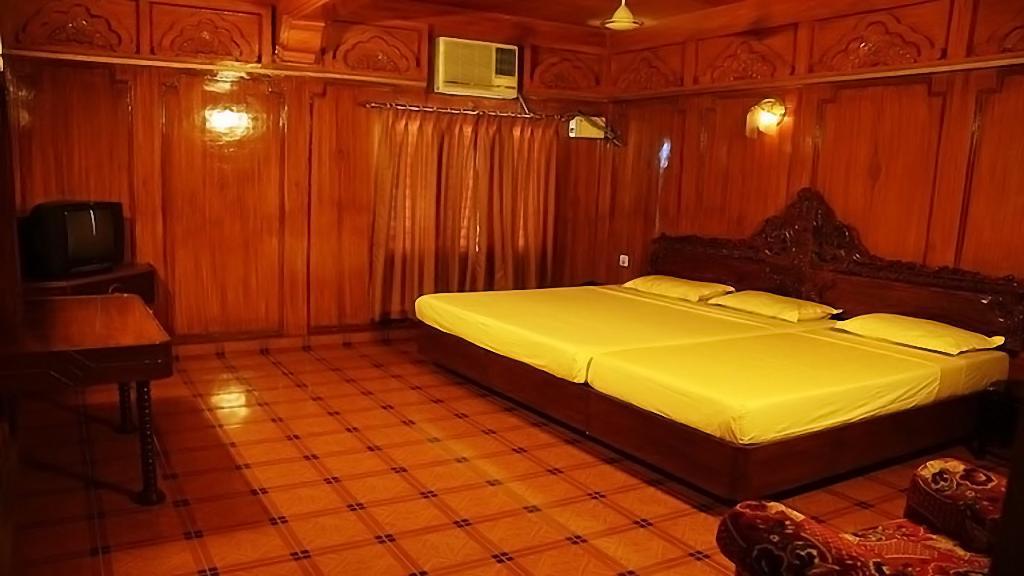 Hotel Sagar Kambam Extérieur photo